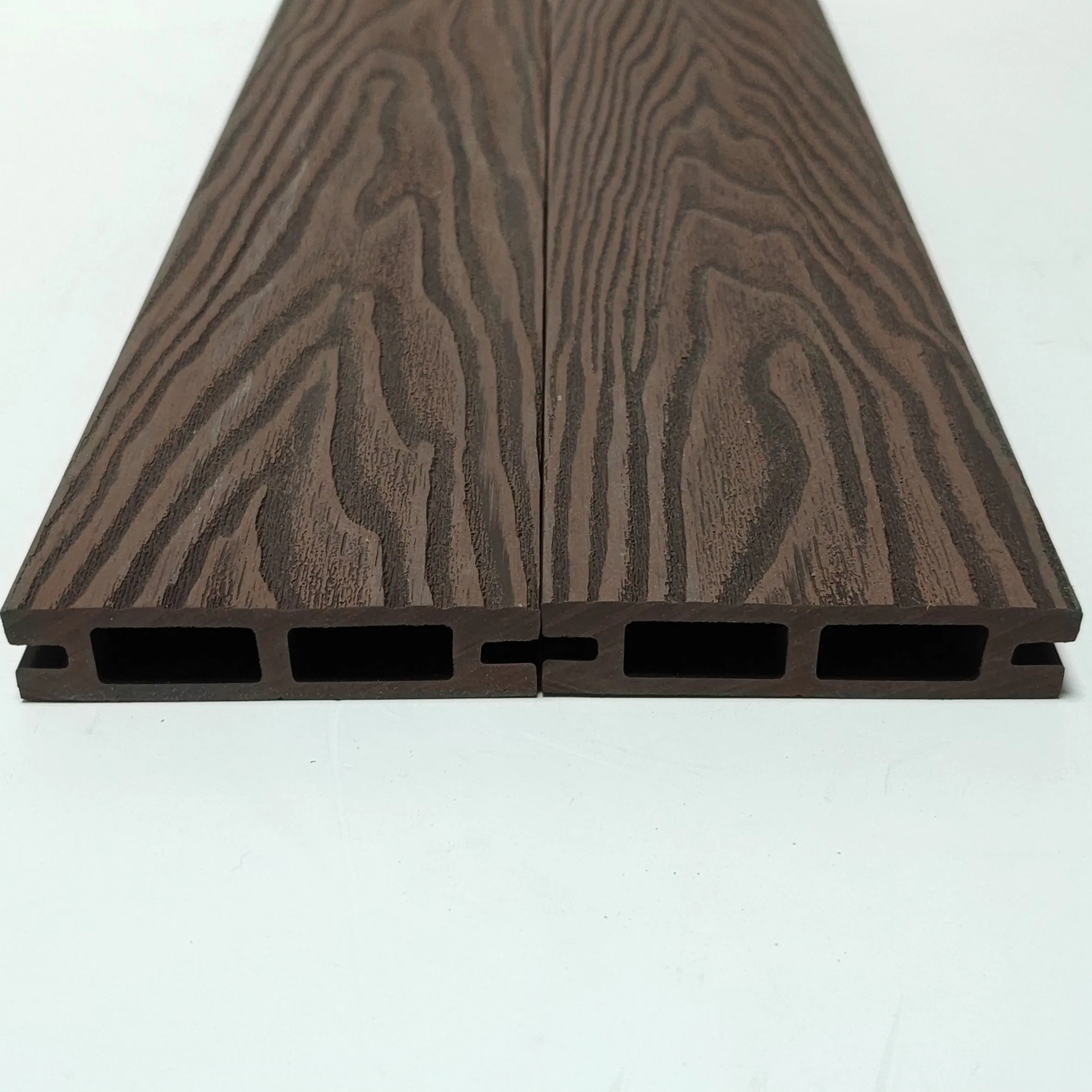 Popular Co-Extruded WPC Decking Slip-Resistant Weight-Bearing No Burrs Outdoor WPC Decking for Yard