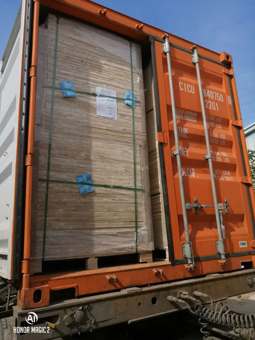 Packaging & Shipping