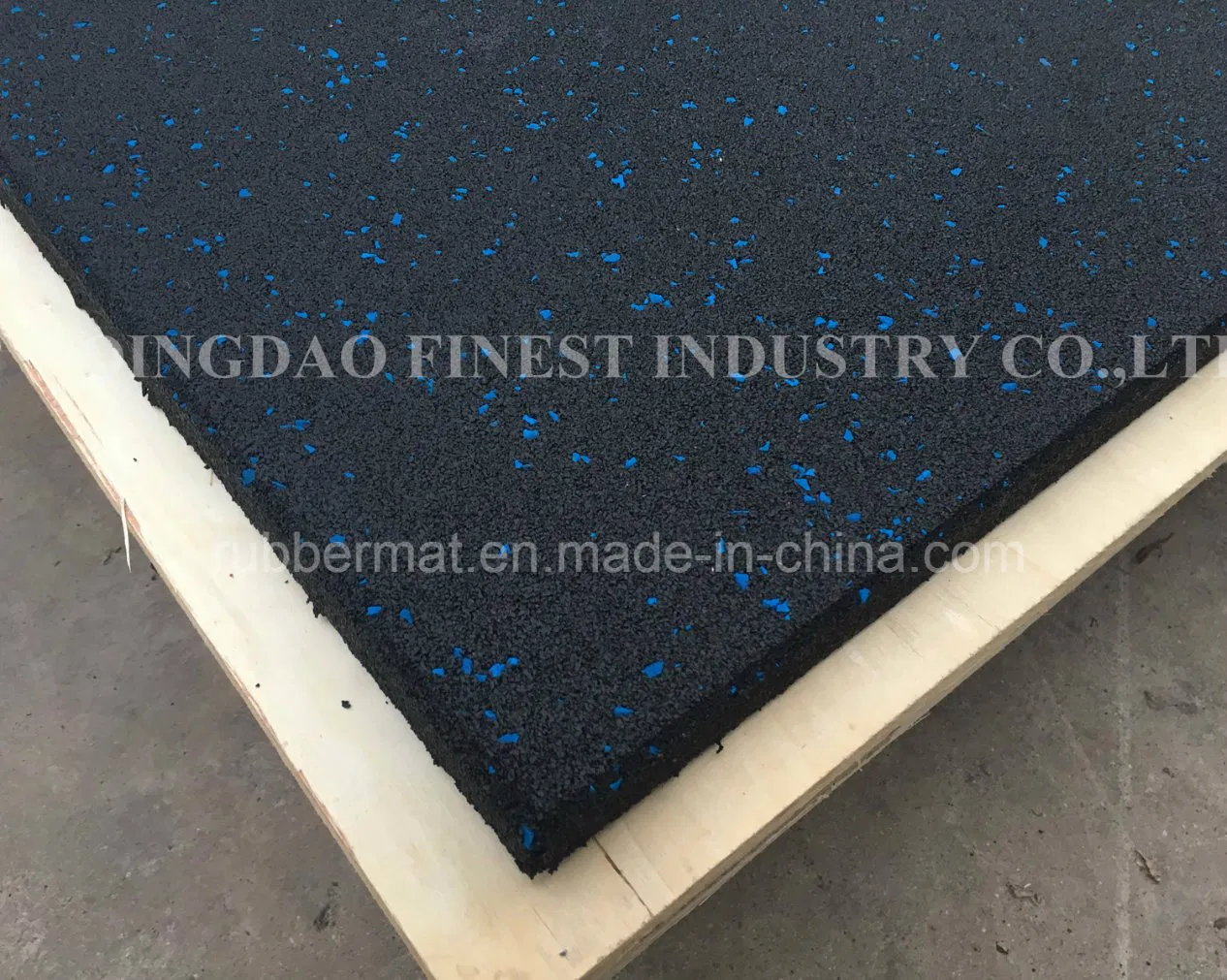 Wholesale Waterproof Recycled Rubber Gym Flooring Tile