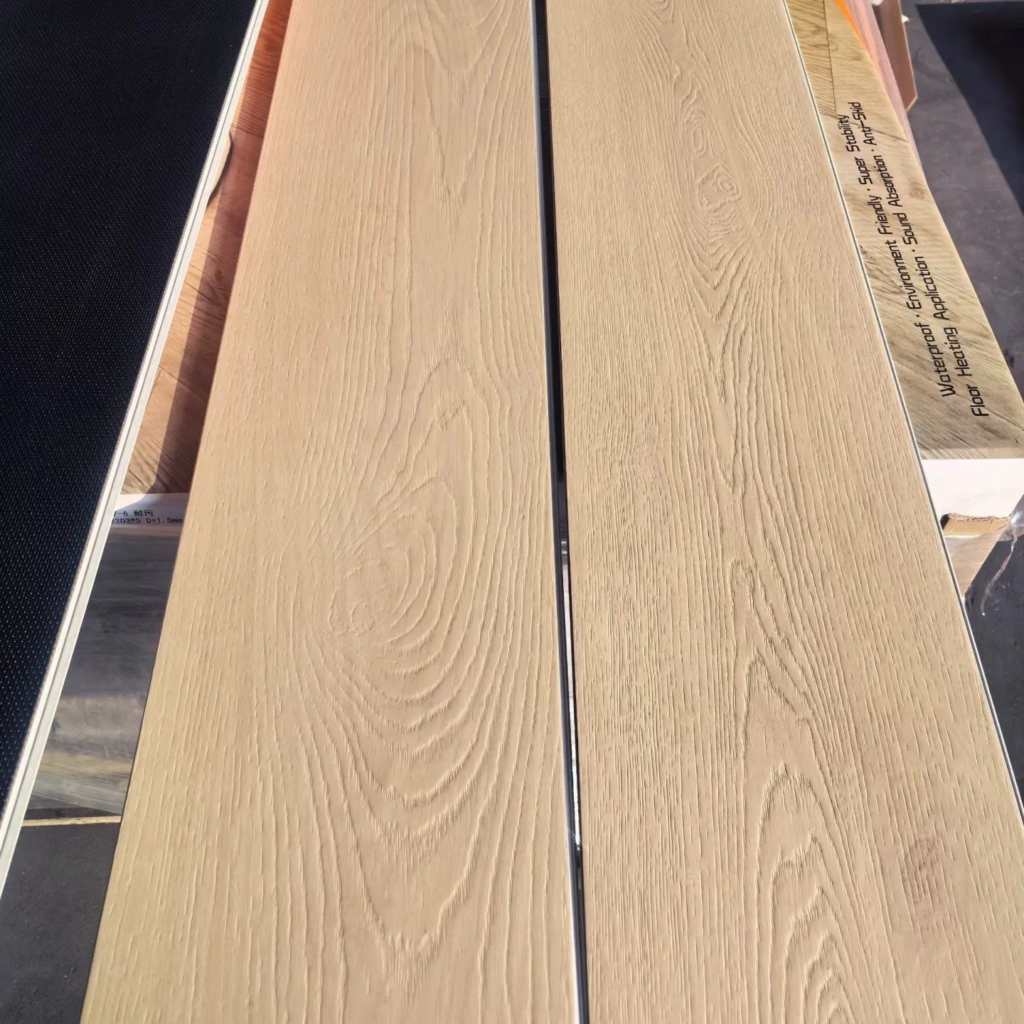 4mm 5mm 6mm 7mm 8mm Waterproof Wood Grain Click Lock IXPE Spc Vinyl Floor Plank