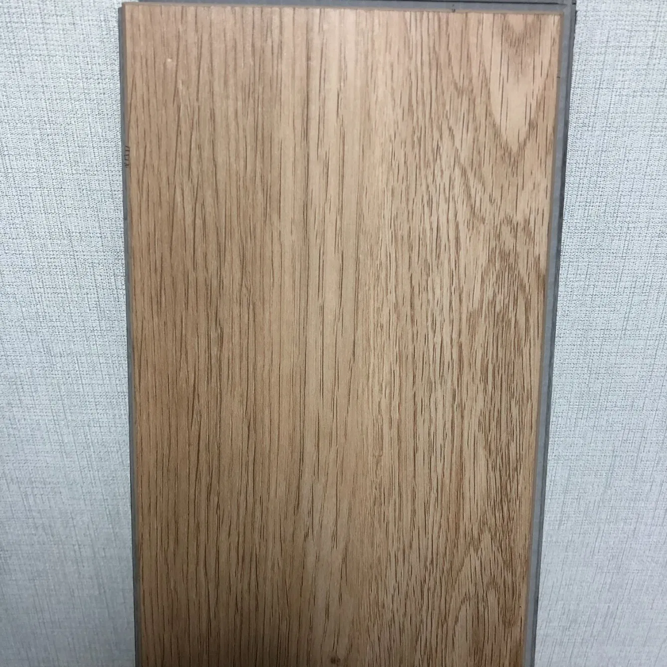 4mm 5mm 6mm Luxury Wood Plastic Composite Spc Planks for Offices