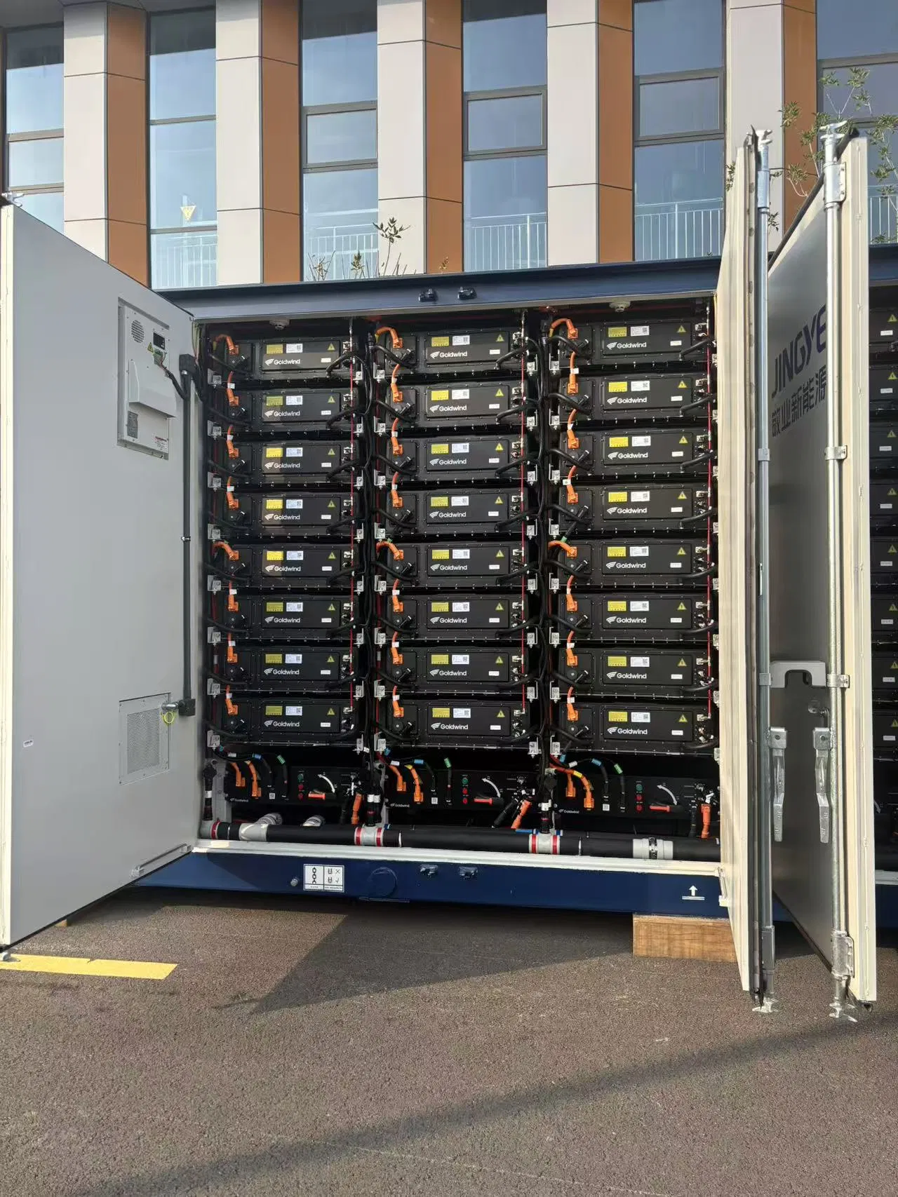5015kwh Liquid Cooled System Battery Energy Storage System Solution