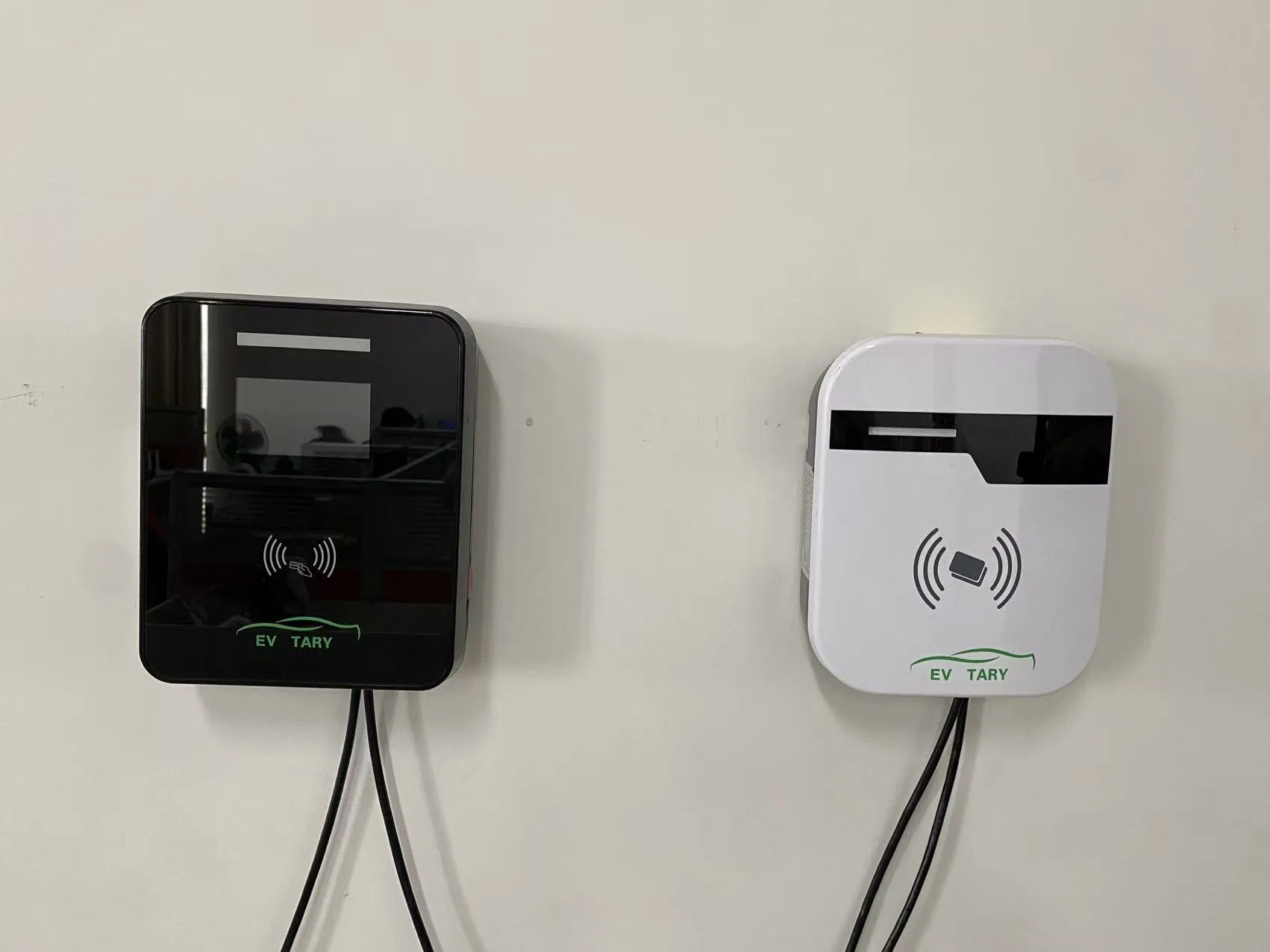 Factory Direct OEM ODM Smart Wallbox AC EV Charger 22kw 11kw Three Phase Type 2 Evse, Ocpp Dlb IP65 CE Certified Commercial Charging Station