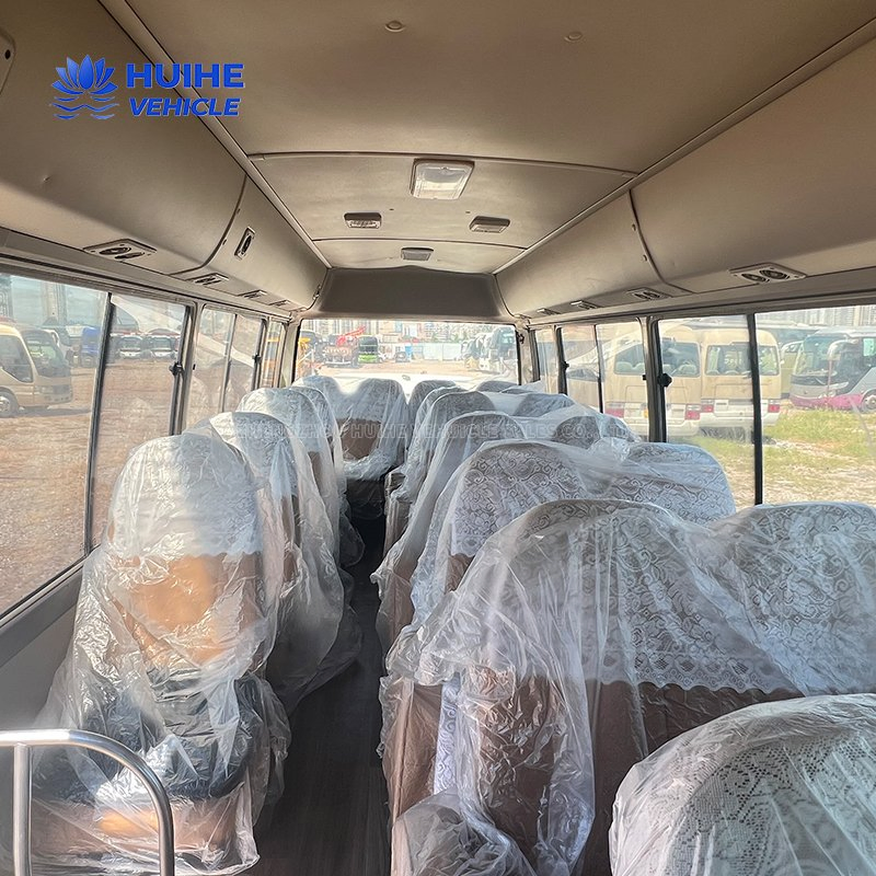 Used Toyota Coaster 30-Seater Mini 4X4 Bus 32 Places for Occasions Diesel Fuel Type