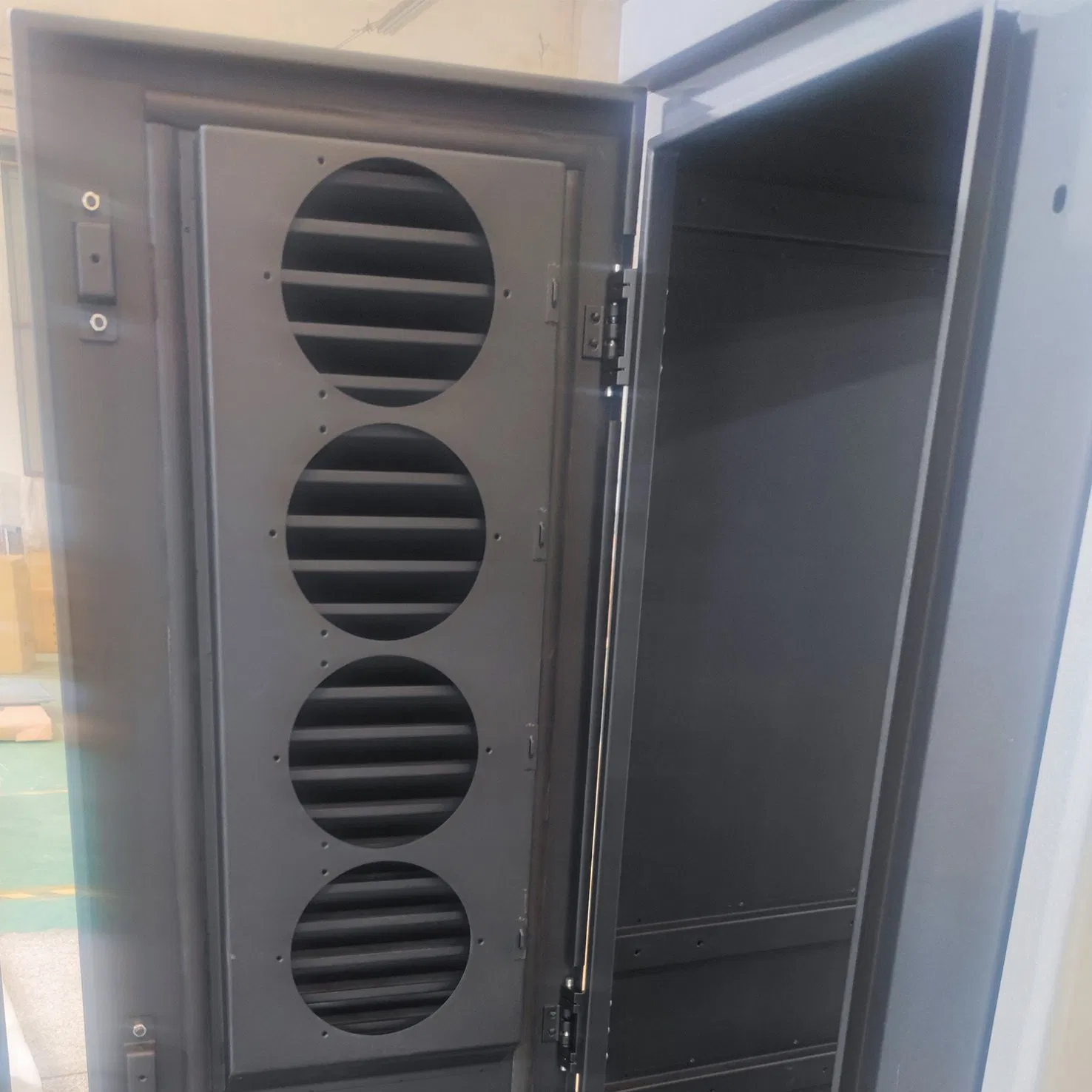 ISO9001 Fabricator OEM ODM Sheet Metal Bending Welding Cabinets for EV Charging Station