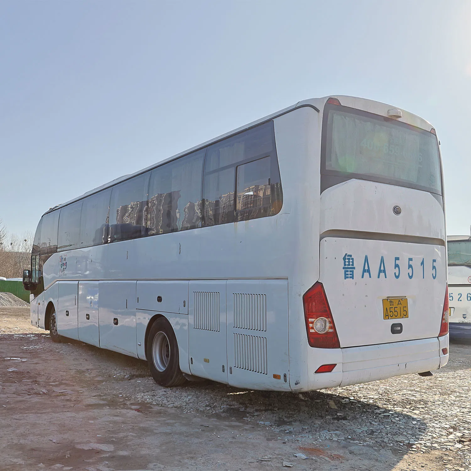China Sale High-Roof Yutong 6127h 50 Seater 60 Seater Occasions Diesel Fuel Type Used Coach Bus Ideal for Comfortable Intercity and Cross-Country Travel