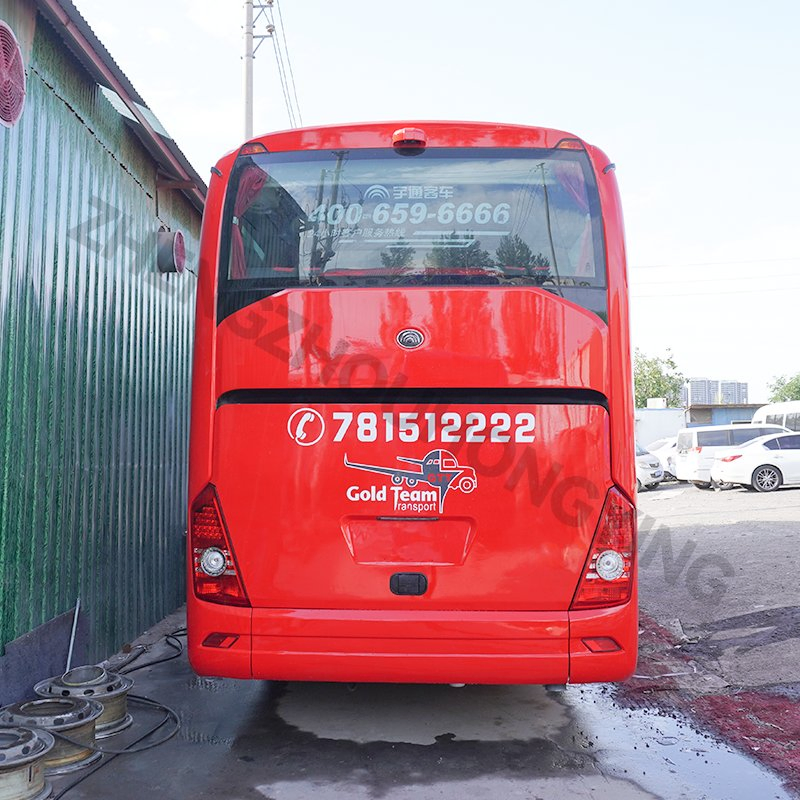 Yu-Tong Coach Bus Price 53 Seater Luxury Passenger Buses Zk6122 for Sale