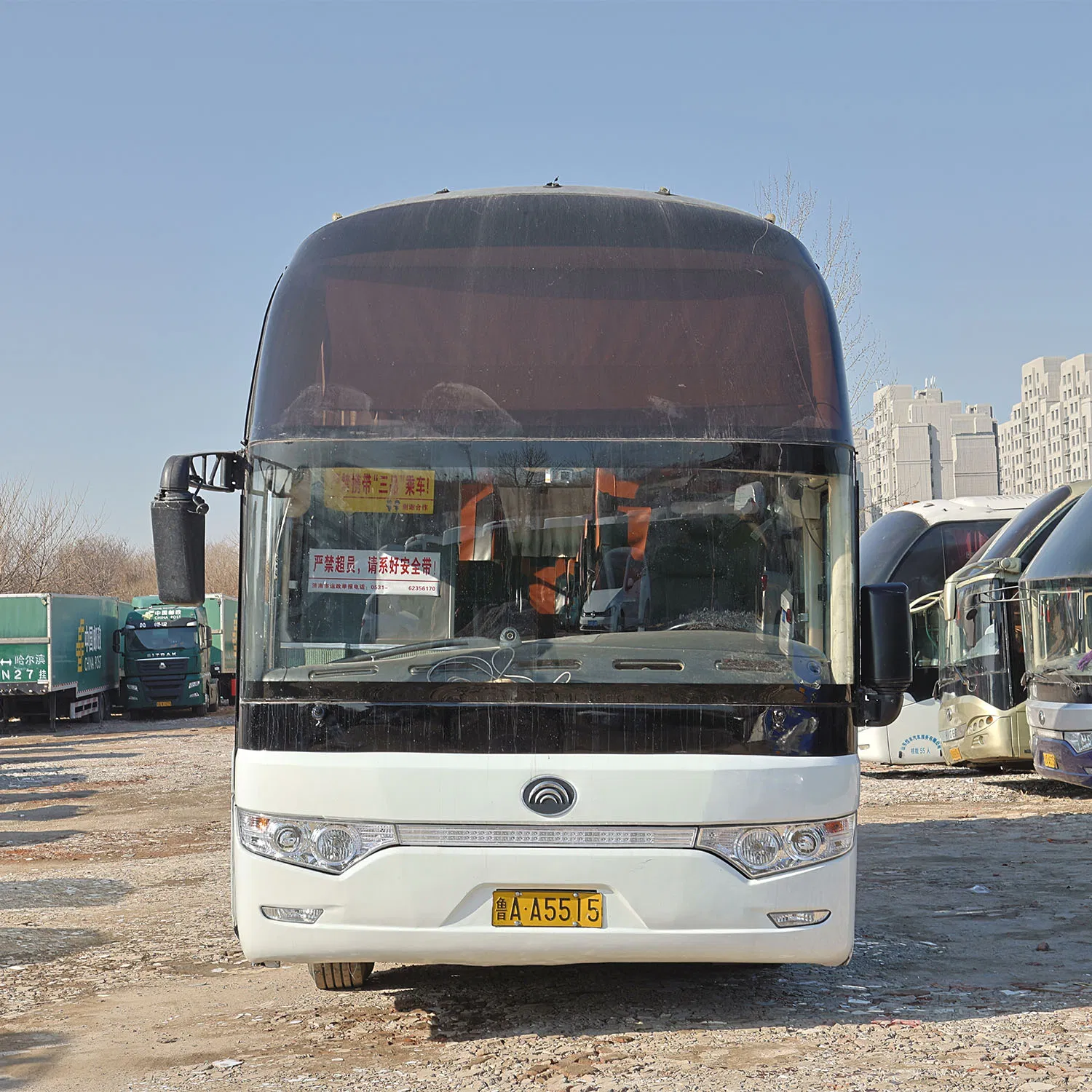 China Sale High-Roof Yutong 6127h 50 Seater 60 Seater Occasions Diesel Fuel Type Used Coach Bus Ideal for Comfortable Intercity and Cross-Country Travel