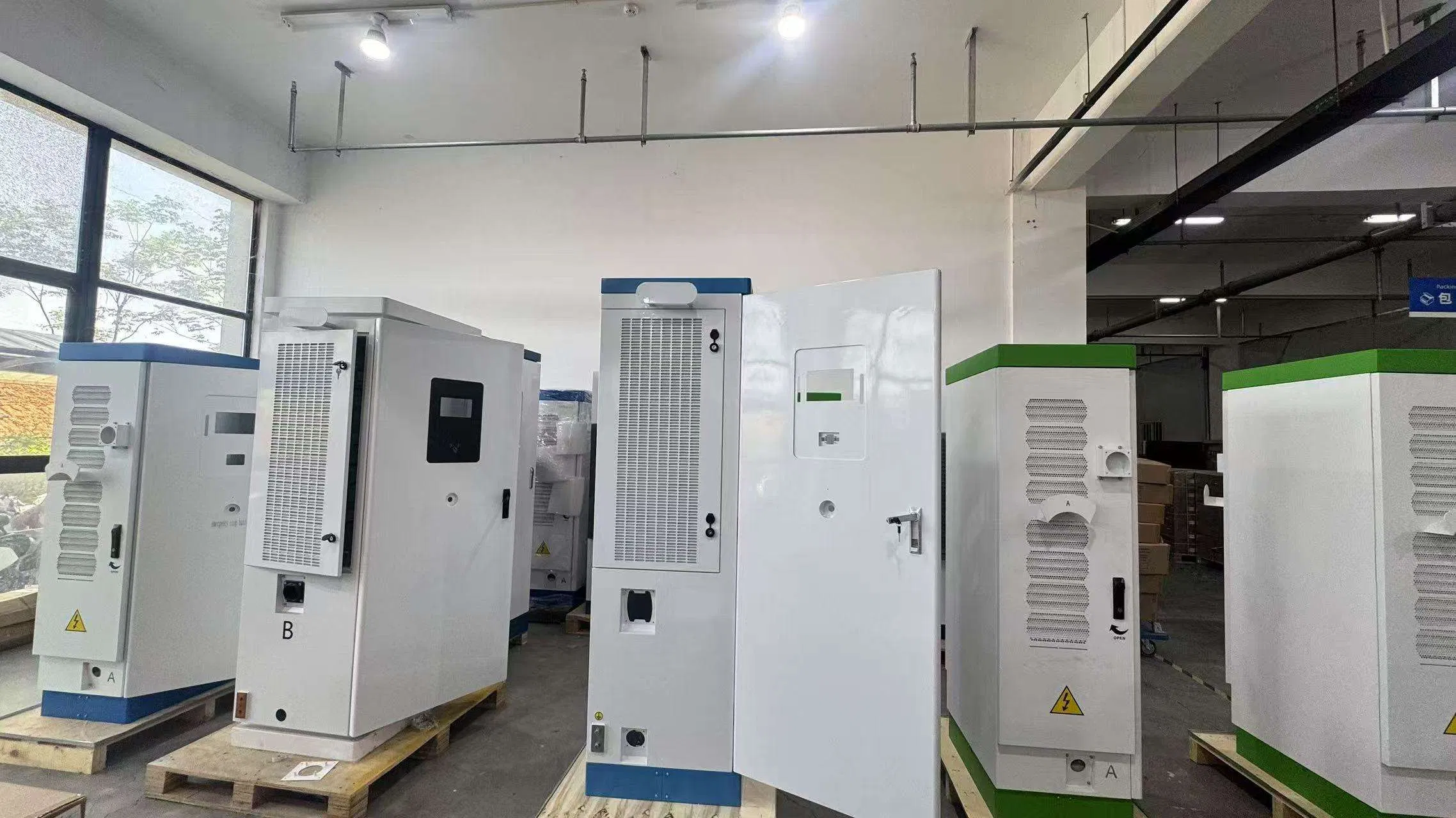 120kw DC Fast Charger Dual Gun CCS1 CCS2 Gbt Compatible Commercial EV Charging Station Floor-Stand Factory Direct Price Customizable