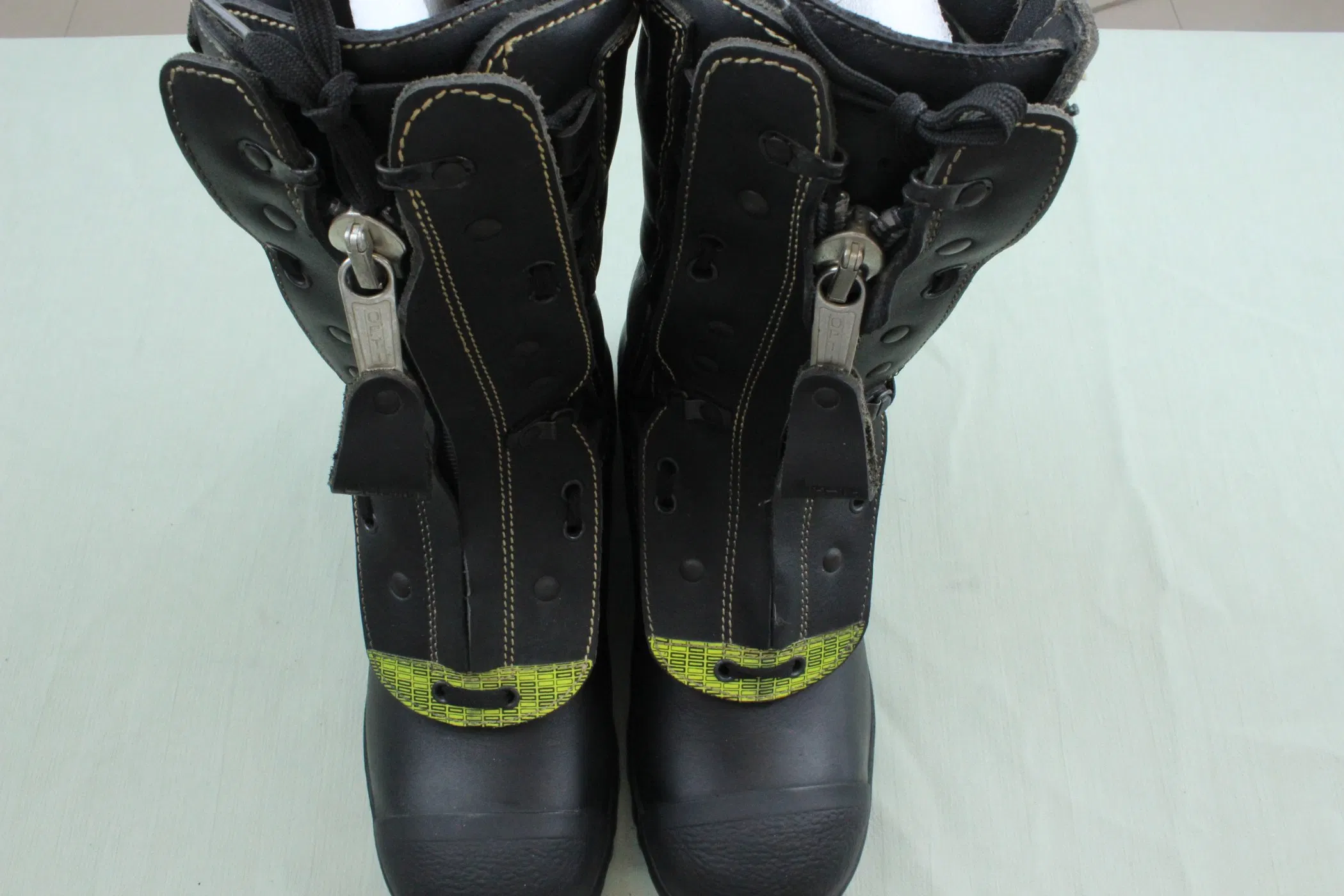 Black Oil Acid Chemical Slip Resistant Waterproof Steel Toe Puncture Proof Reflective Firemen Rubber Boots Fire Fighting Boots with CE