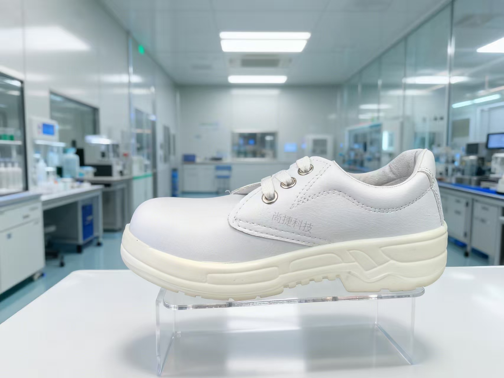 Comfortable White Anti-smash Dustproof Waterproof Non slip ESD Cleanroom Antistatic Work Safety Shoes With Steel Toe Cap