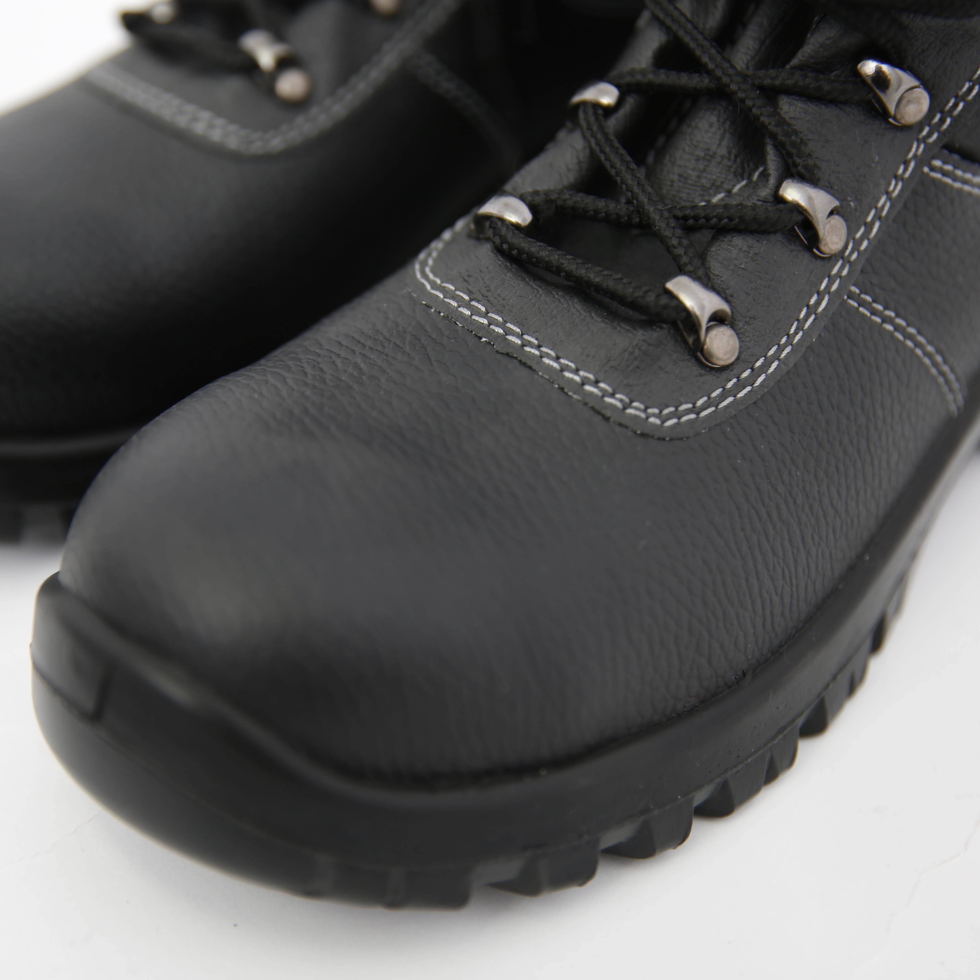 High Quality Anti-slip Steel Toe for Man Genuine Leather Safety Shoes Composite Toe Work Construction Boots