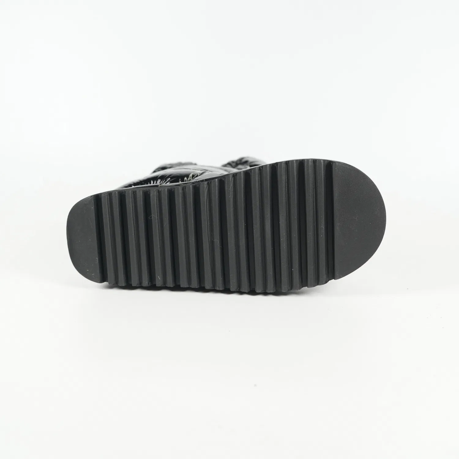 Waterproof Safety Boots for Snow Work with Custom Insulated Designs