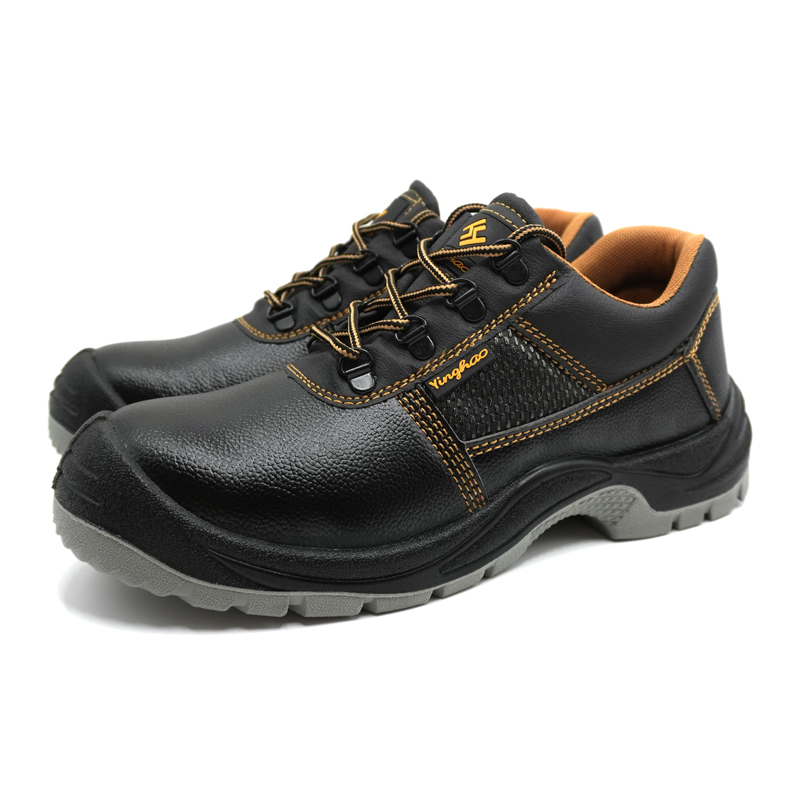 Men's Low Cut Industrial Safety Shoes for Winter Iron Toe Impact Oil &amp; Water Proof Waterproof Boots for Construction Work