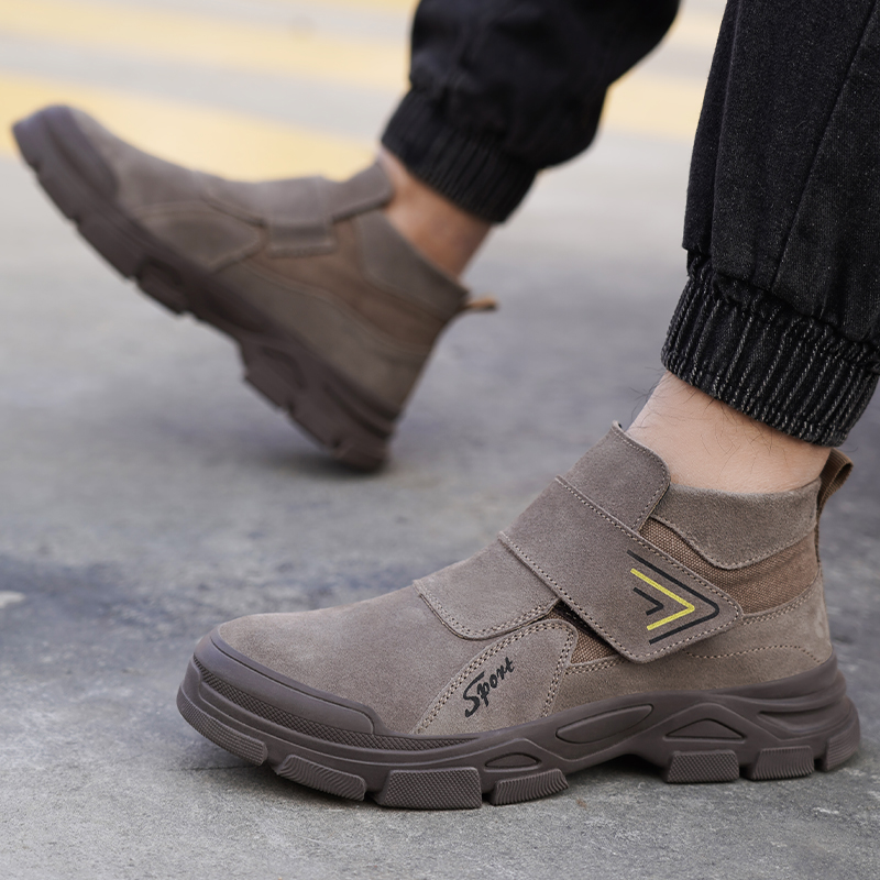 Work Boots Brown Leather Upper With Shock Resistant Cushioned Waterproof Rubber Outsole For Safety Shoes