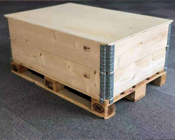 Made in China Wooden Collar Surrounding Hoarding Pallet Strong and Durable Pallet Hinge Wooden Box