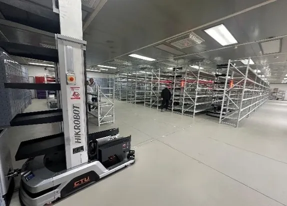 400kg Backpack High Efficiency Material Handling Warehouse Logistics Agv AMR Latent Mobile Robot