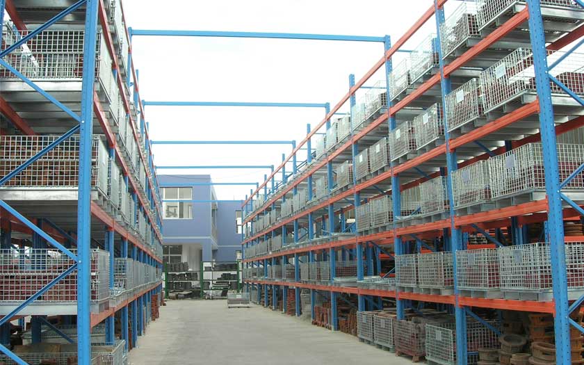 Stacking Folded Cages