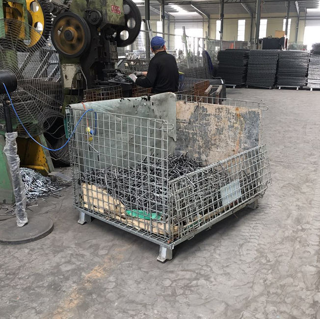 1000*800*840 Capacity 1000kgs Foldable Steel Pallet Baskets Wire Mesh Container for Industry &amp; Warehouse Storage