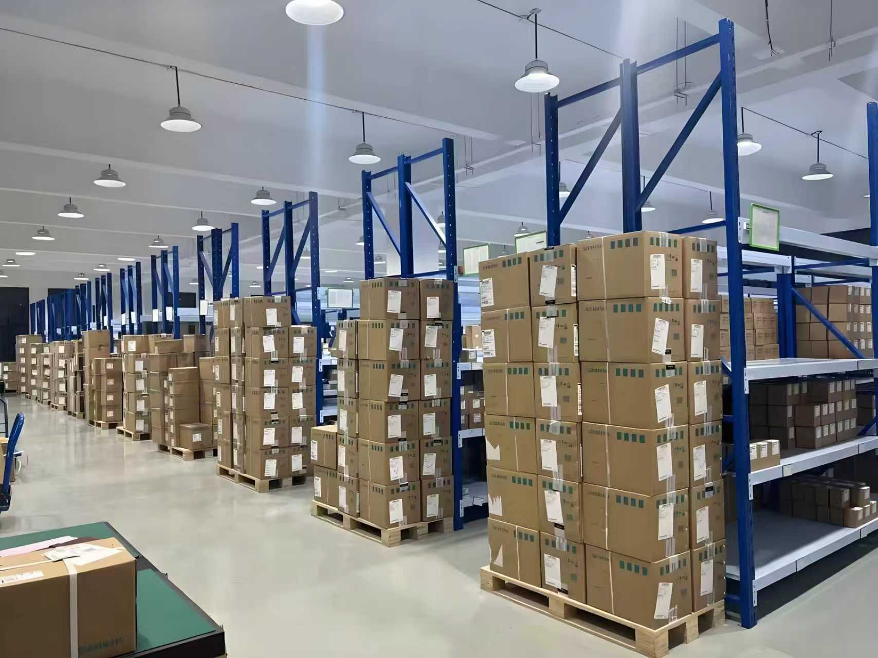 New Original WCS-IS311 193853 Controller Stock In Warehouse Automate Programmable PLC Controller