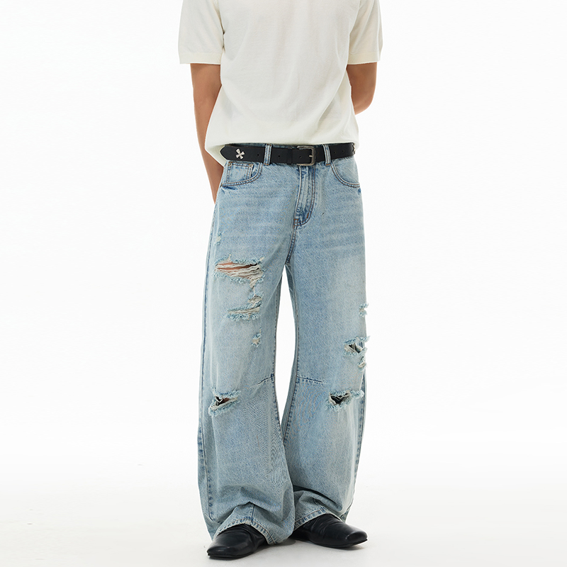 Jeans retos rasgados vintage azul claro estilo verão