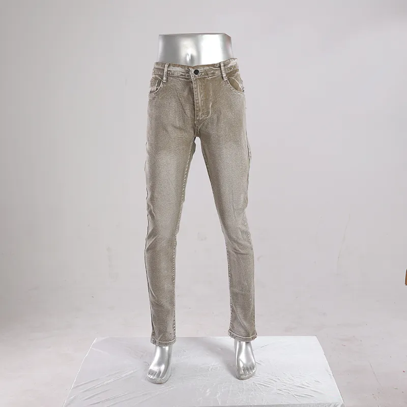 Jeans retos de cinco bolsos em denim marrom de cintura baixa e desbotado para homens