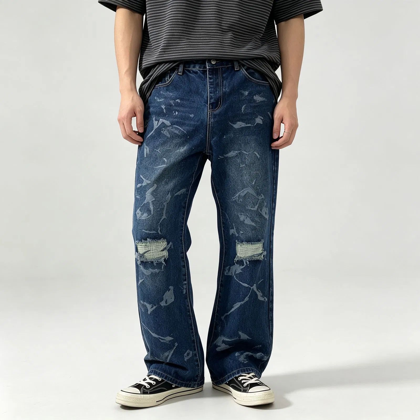 Jeans estilo streetwear com bordado