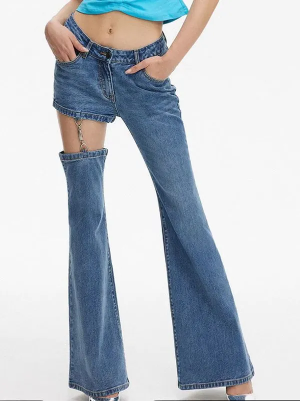 Calça Jeans Flare Feminina com Metal da Ladies Street