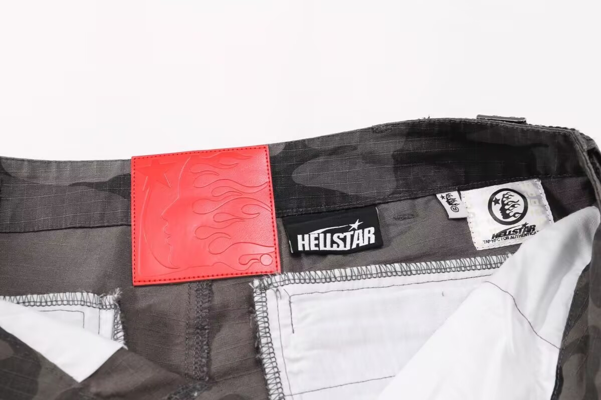 Calças Jeans Camo Vermelho Hellstar, Corte Relaxado, Tecido Durável, Estilo Streetwear