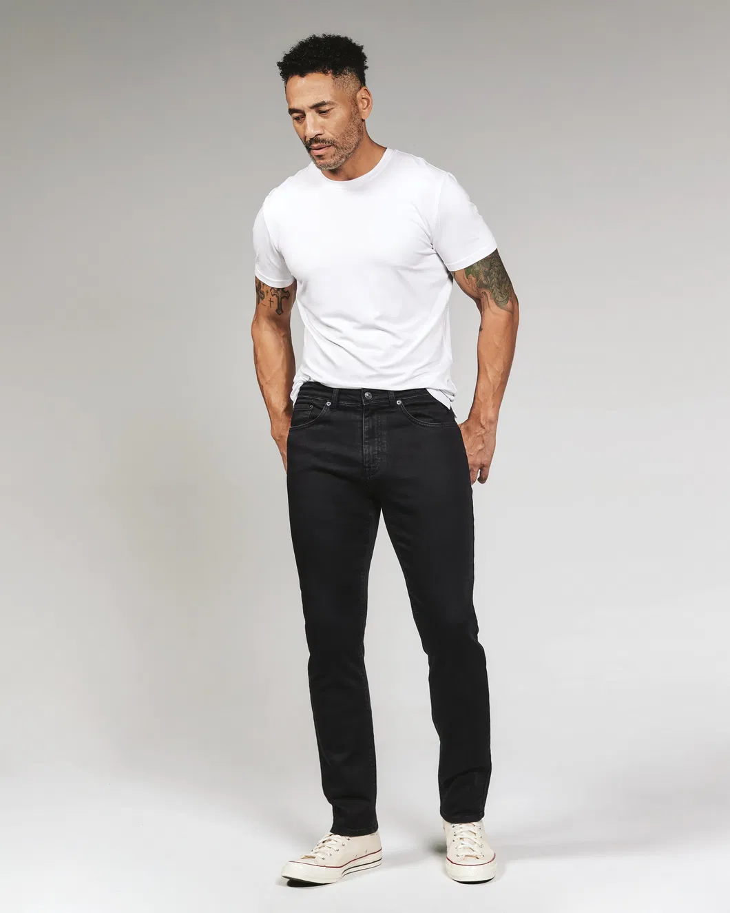Fabricante de Jeans Masculinos OEM/ODM Estilosos Confortáveis Slim Fit para Moda de Rua ao Ar Livre e Uso Casual