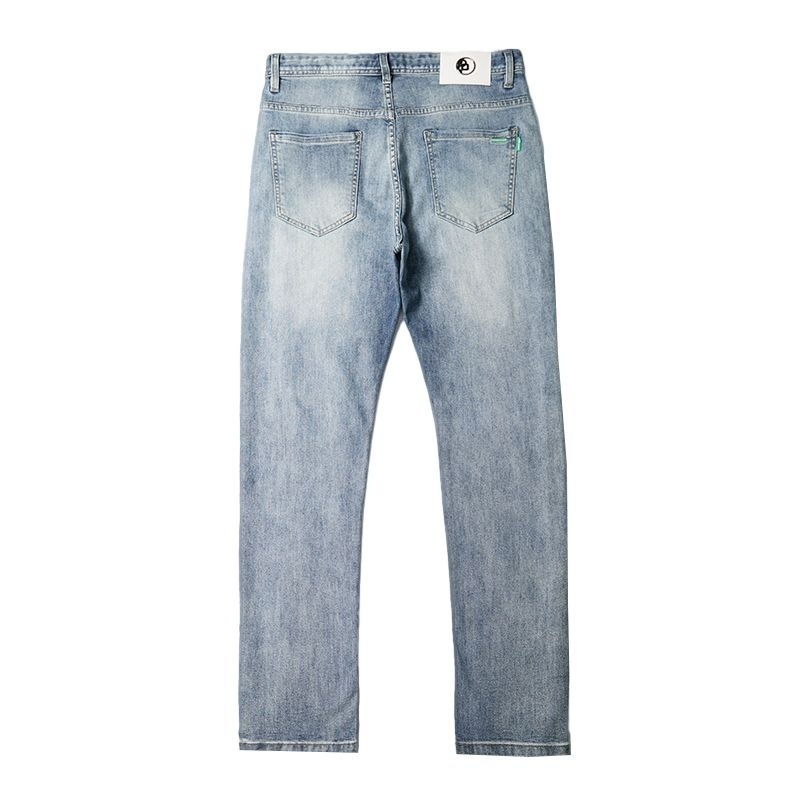 Calças de denim largas para homens com bordado preto, estilo streetwear, com ajuste solto e empilhadas