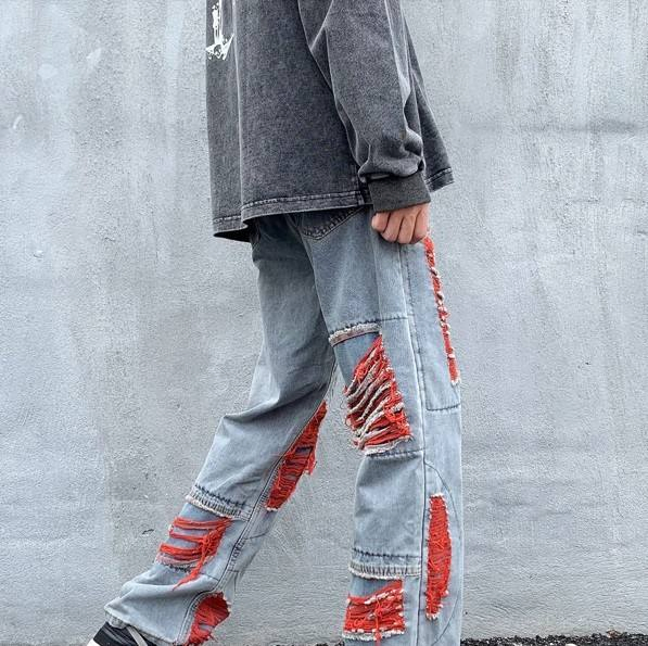 Calças de Denim Flare com Buracos em Patchwork Vermelho, Jeans Soltos para Homens, Personalizados de Fábrica, Estilo Hip-Hop de Alta Rua, Jeans de Designer de Alta Qualidade para Homens