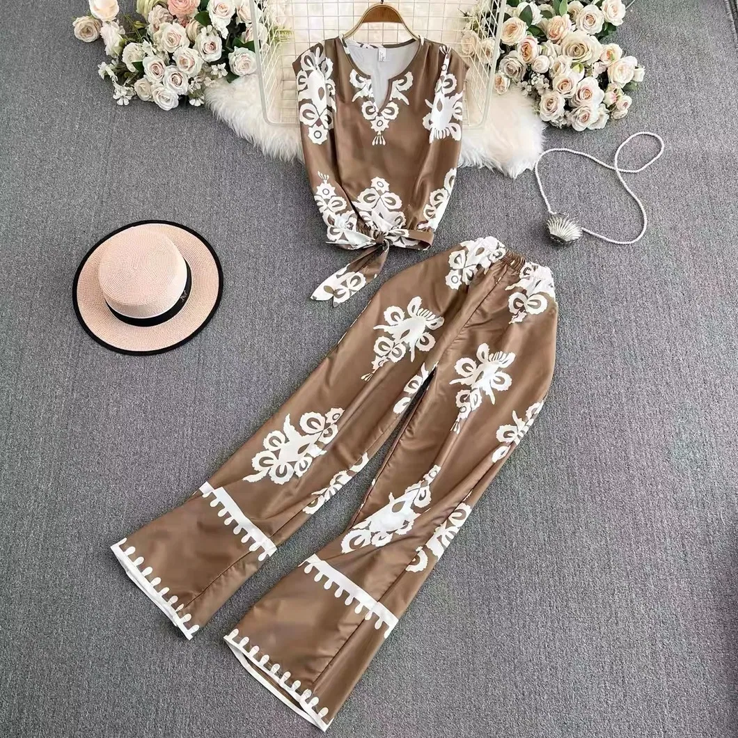 Roupas esportivas casuais femininas com padrão de renda, calças de cintura alta e perna larga