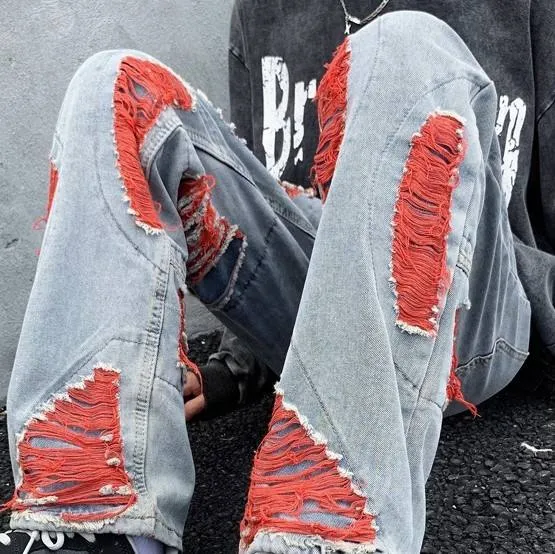 Calças de Denim Flare com Buracos em Patchwork Vermelho, Jeans Soltos para Homens, Personalizados de Fábrica, Estilo Hip-Hop de Alta Rua, Jeans de Designer de Alta Qualidade para Homens