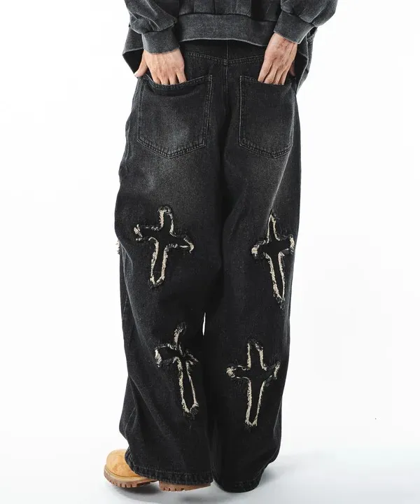 Calças Jeans Baggy com Bordado