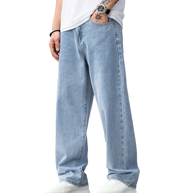 Últimos Jeans de Denim com Corte Oversized 1