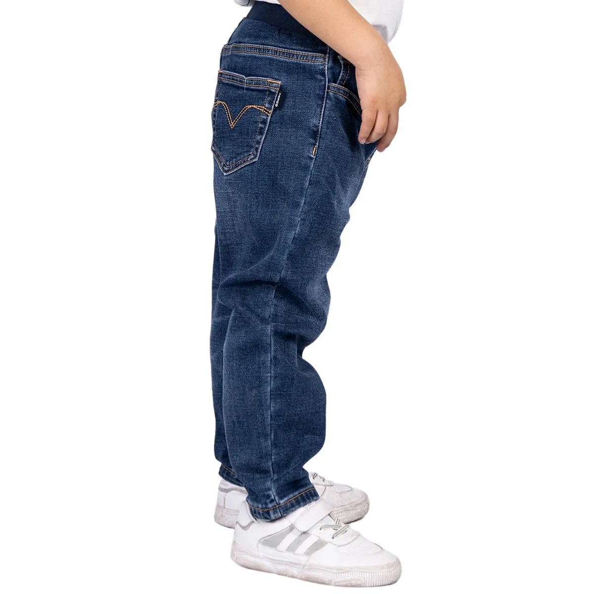 Calças de menino de denim azul claro lavado personalizado, confortáveis e casuais para crianças