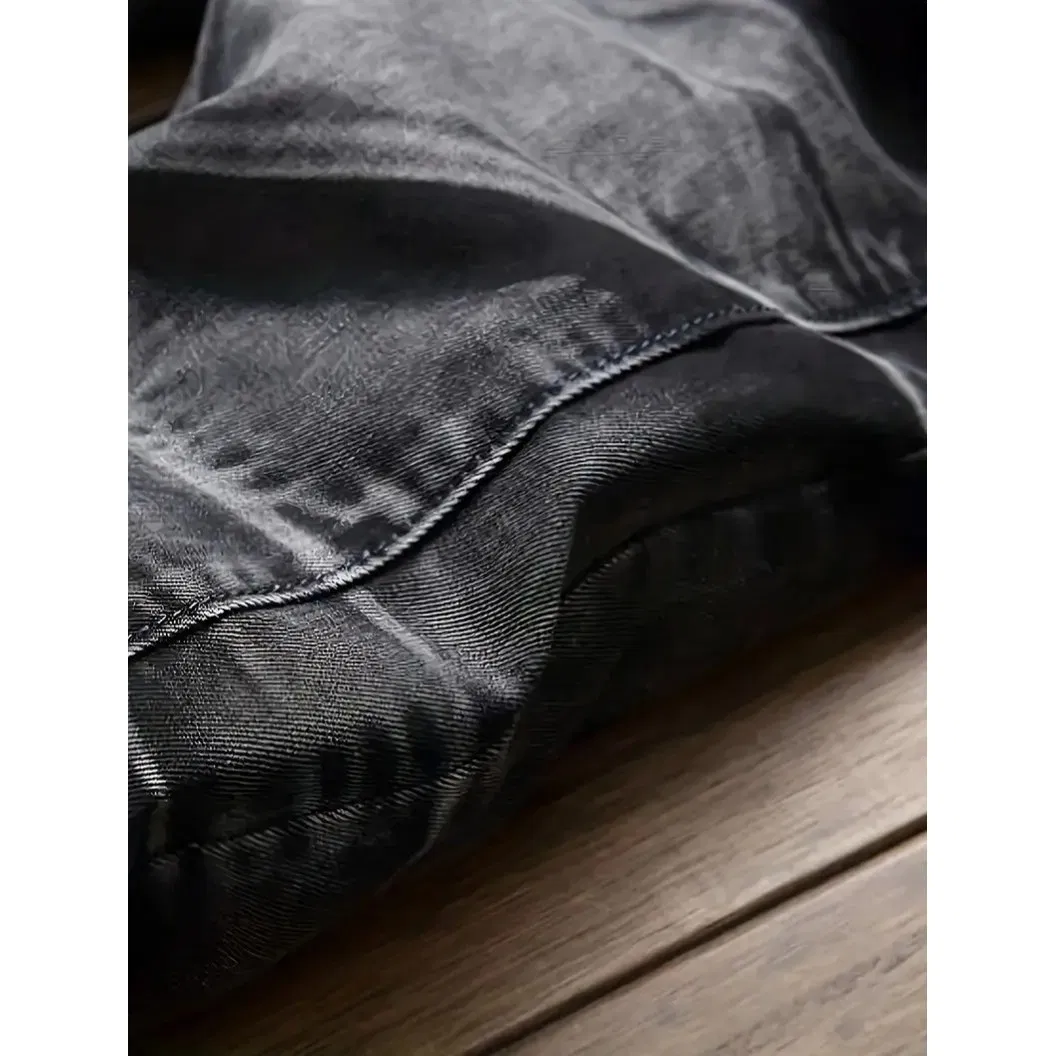 Jeans Slim Fit Estilosos para Homens na Rua Principal