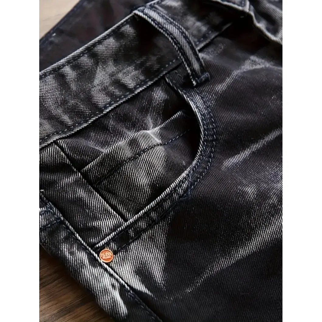Jeans Slim Fit Estilosos para Homens na Rua Principal