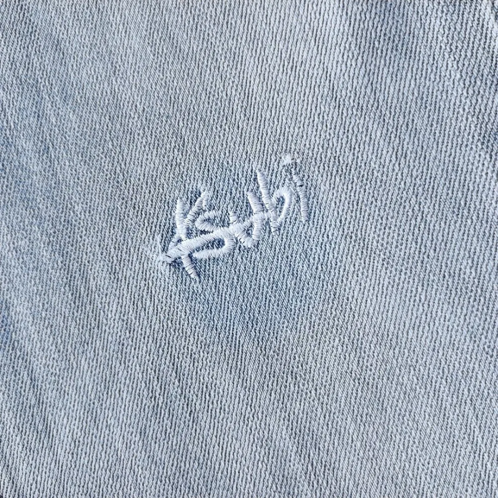 Fornecimento em massa de jeans pretos desgastados inspirados na Ksubiii Premium