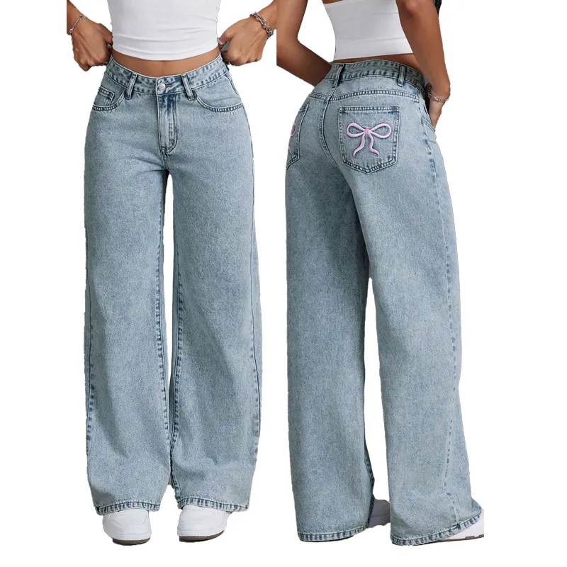 Jeans largos femininos soltos com um corte reto ajustado