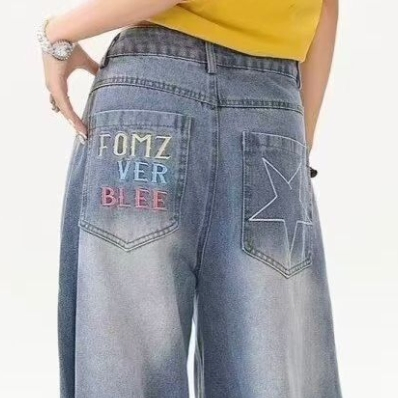 Calças de Denim para Mulheres com Bordado Estrela Americana, Novo Design de Verão, Ajuste Solto, Slim, Denim Lavado, Pernas Largas em Forma de Faca Curvada