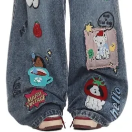 Calças de Jeans Bordadas em Patches de Estilo Americano Divertido para Homens e Mulheres no Mesmo Estilo, Nova Tendência, Ajuste Relaxado, Largas e Longas