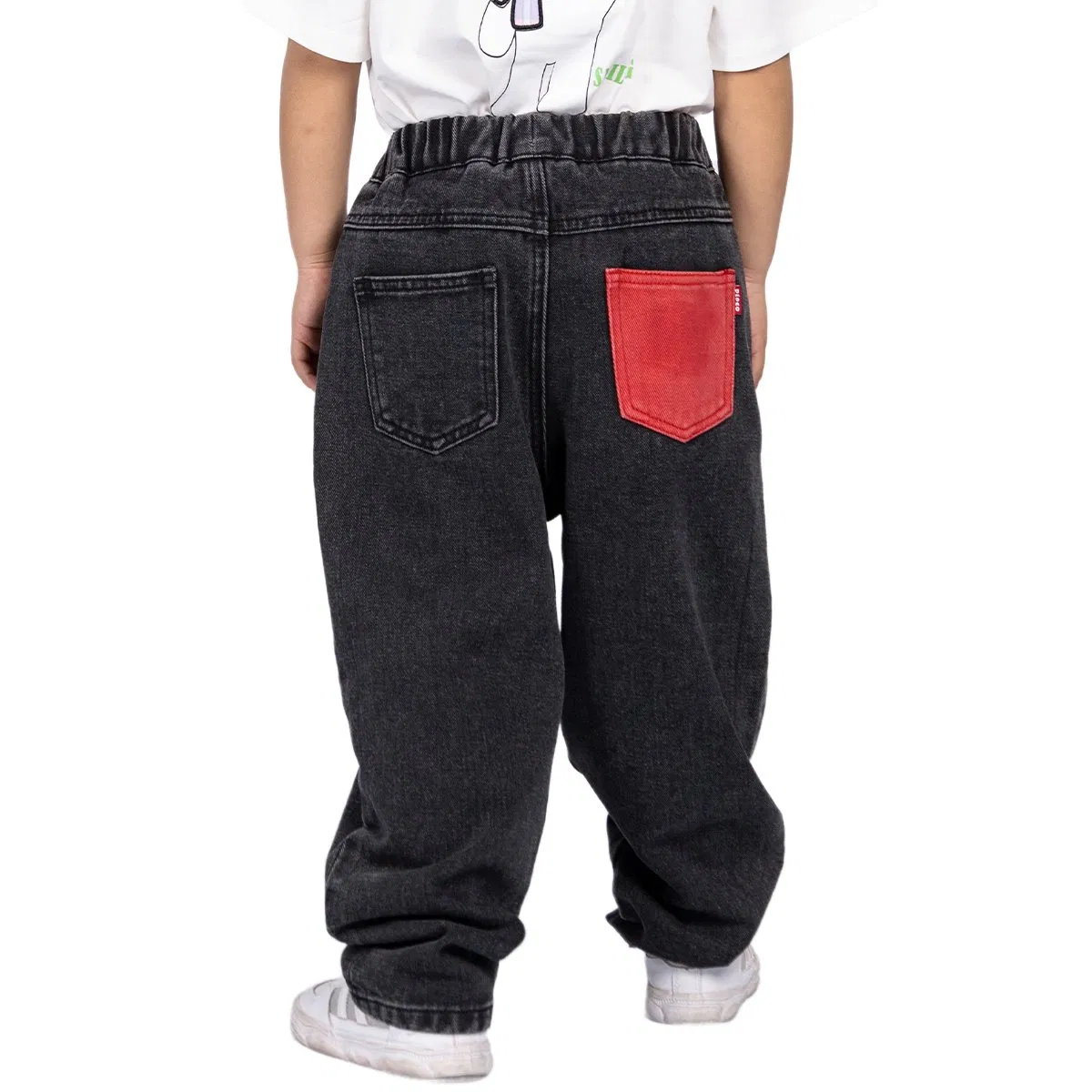 Calça jeans infantil solta reta com bordado em cor cinza escuro elástico e fofo