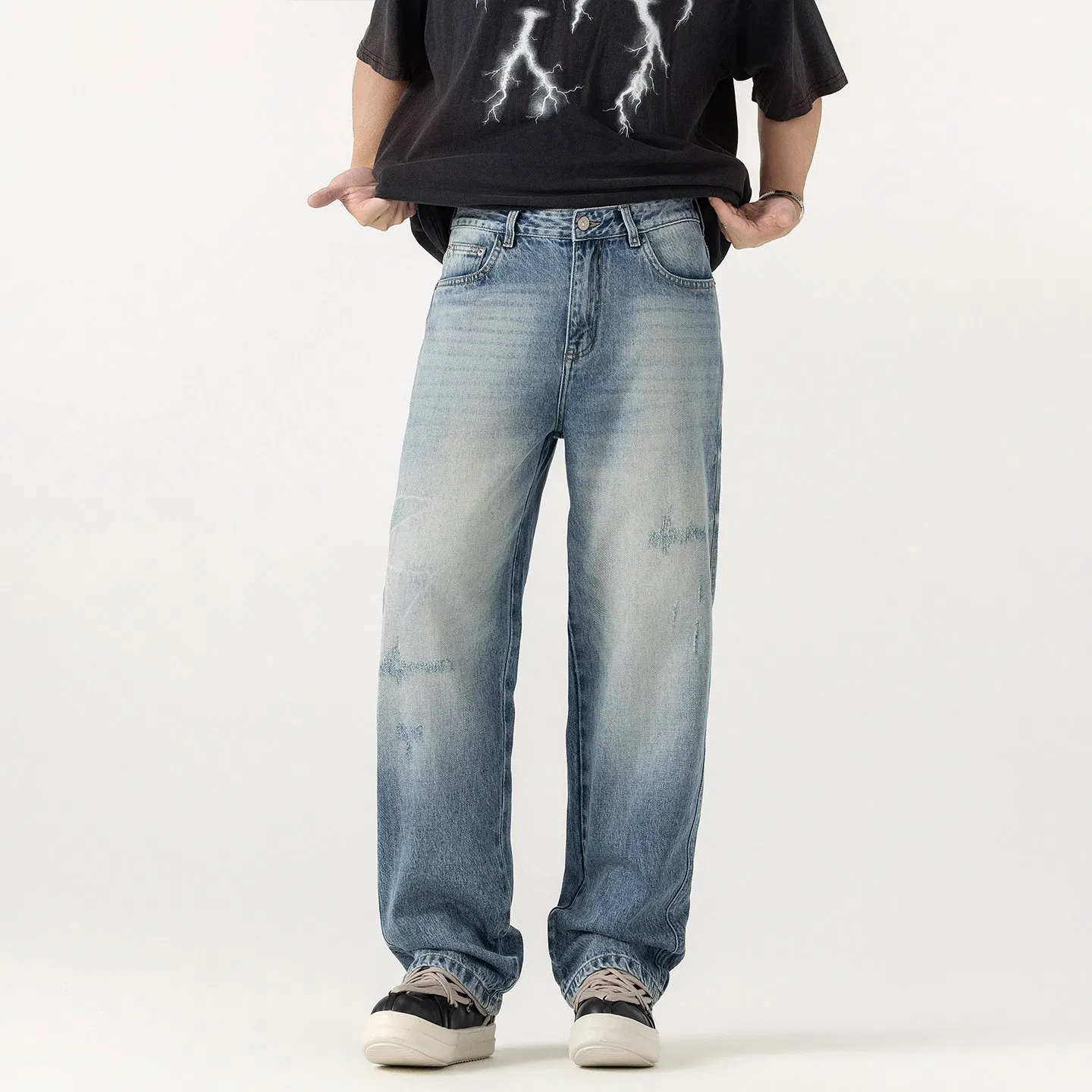 Calça Jeans Vintage Premium de Perna Larga com Desgaste Claro e Cintura Alta para Skate Casual