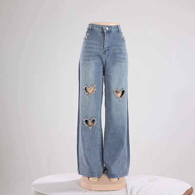 Calças de Jeans Femininas Ripped Slim Sexy com Padrão em Forma de Coração para Mulheres com Perna Reta