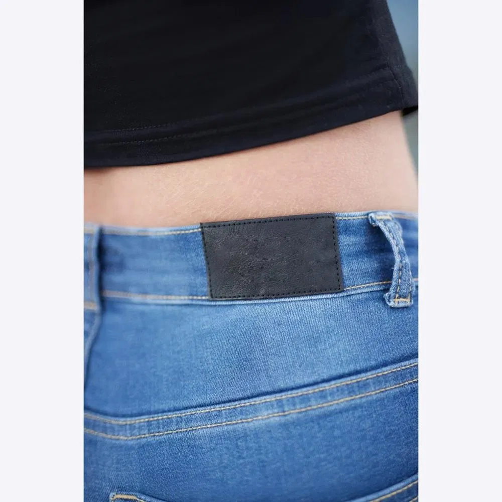 Calças jeans skinny de cintura alta e ajuste slim para mulheres