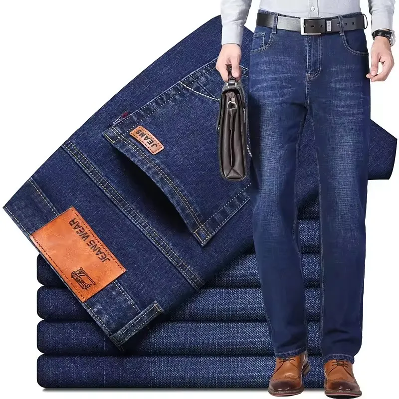 Calça Jeans Casual Slim-Fit Masculina Minimalista de Cor Sólida - Detalhe