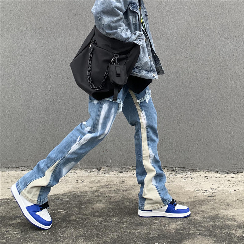 Calça Jeans Masculina Micro Flare com Pintura Desgastada à Mão e Costura, Estilo Personalidade, Corte Reto e Solto em Denim