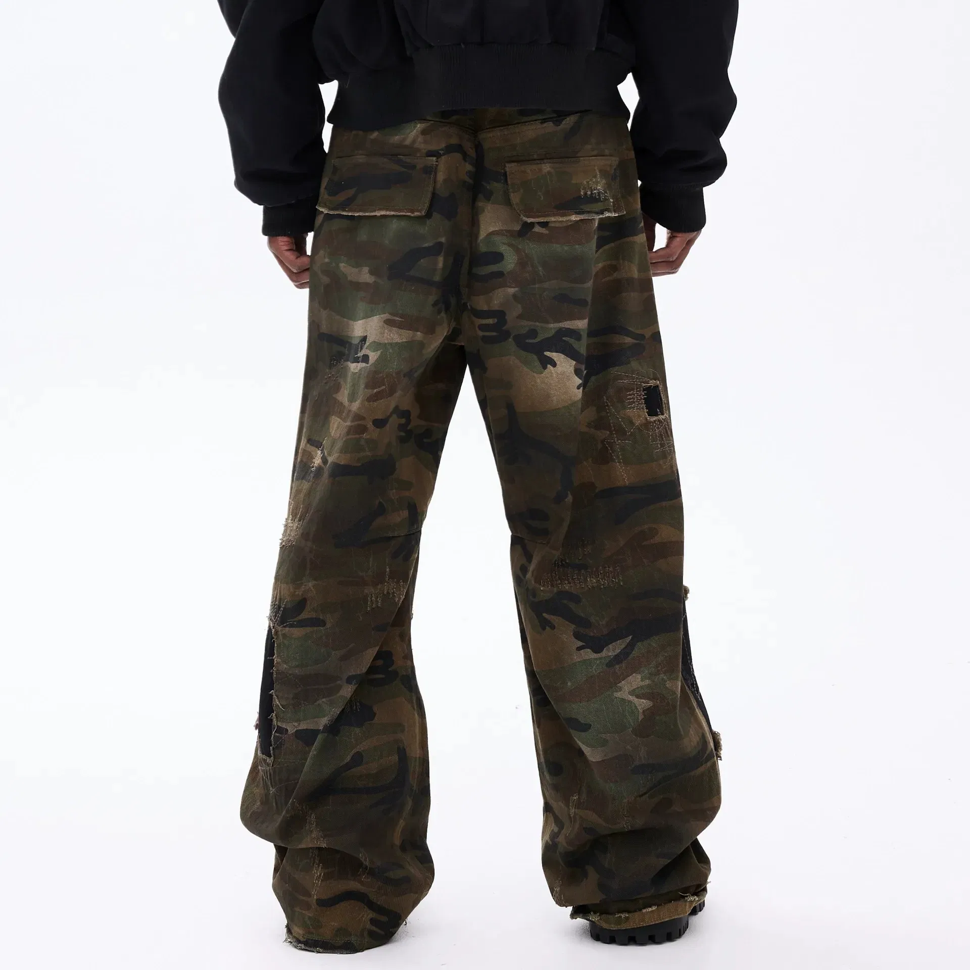 Calças de Camuflagem em Patchwork Retro American Street para Homens, Design Hip-Hop, Ajuste Casual Relaxado, Pernas Curvas, Largura de Rua